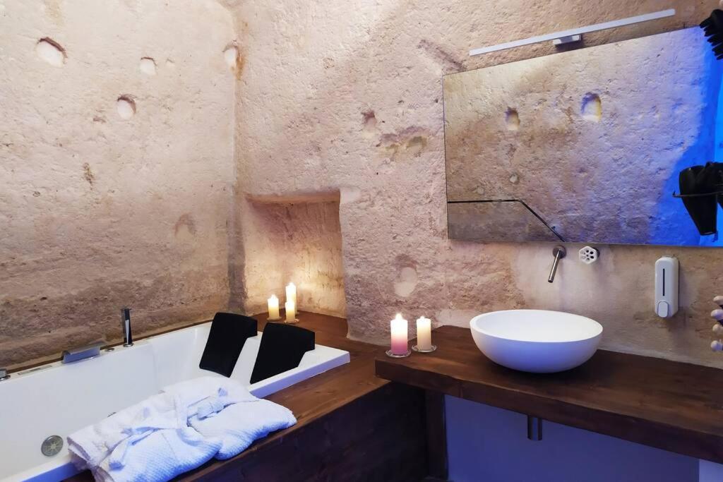 Fornaci 46 Sassi Con Idromassaggio Vila Matera Exterior foto